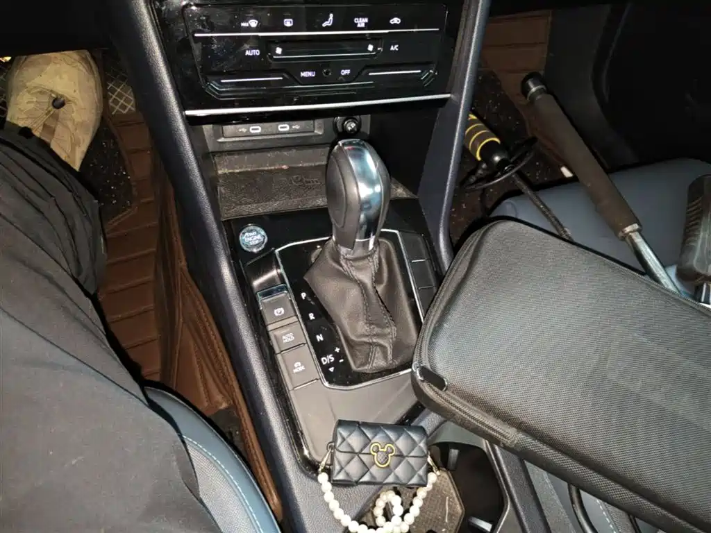 Volkswagen Tharu 2023 300TSI 2WD Full Moon Edition фото 14