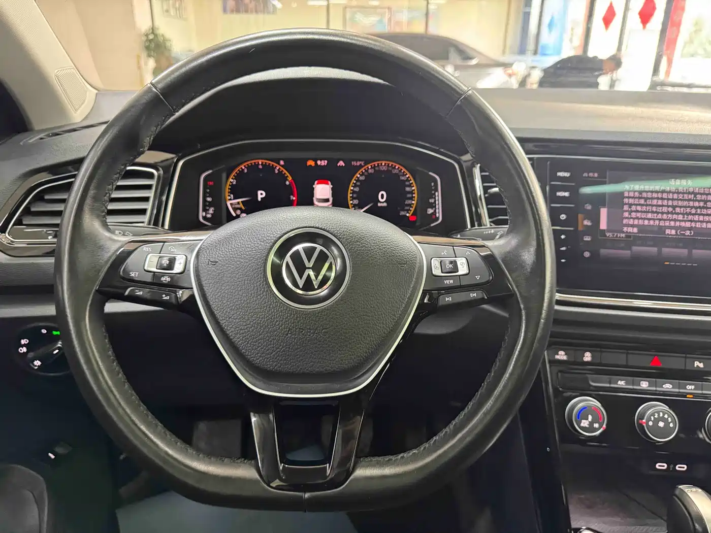 Volkswagen T-ROC 2022 280TSI DSG 2WD Comfort PLUS фото 15