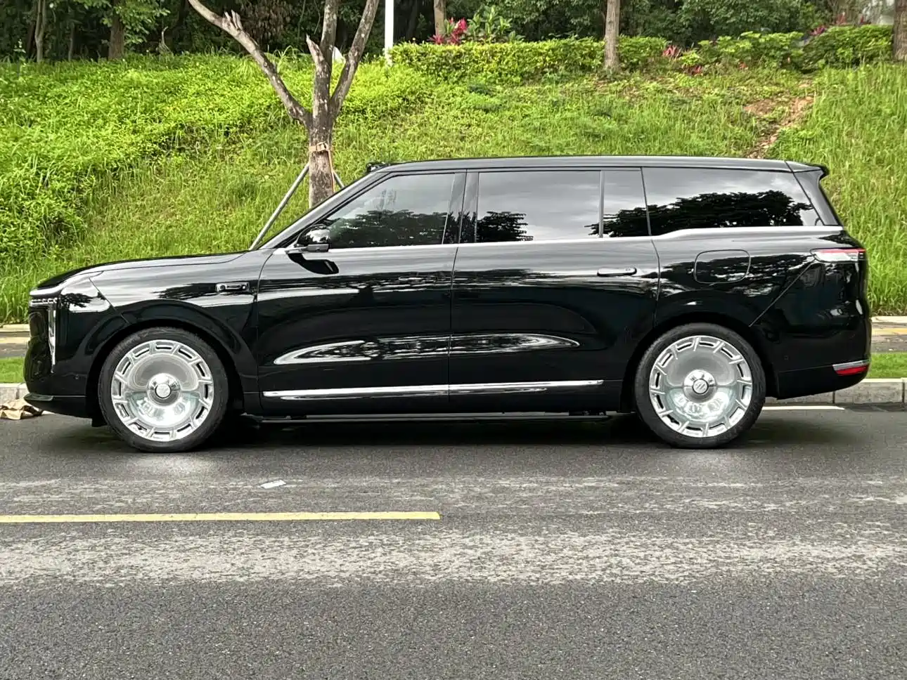 IM Motors IM LS9 2026 Model 52kWh Base Version фото 3