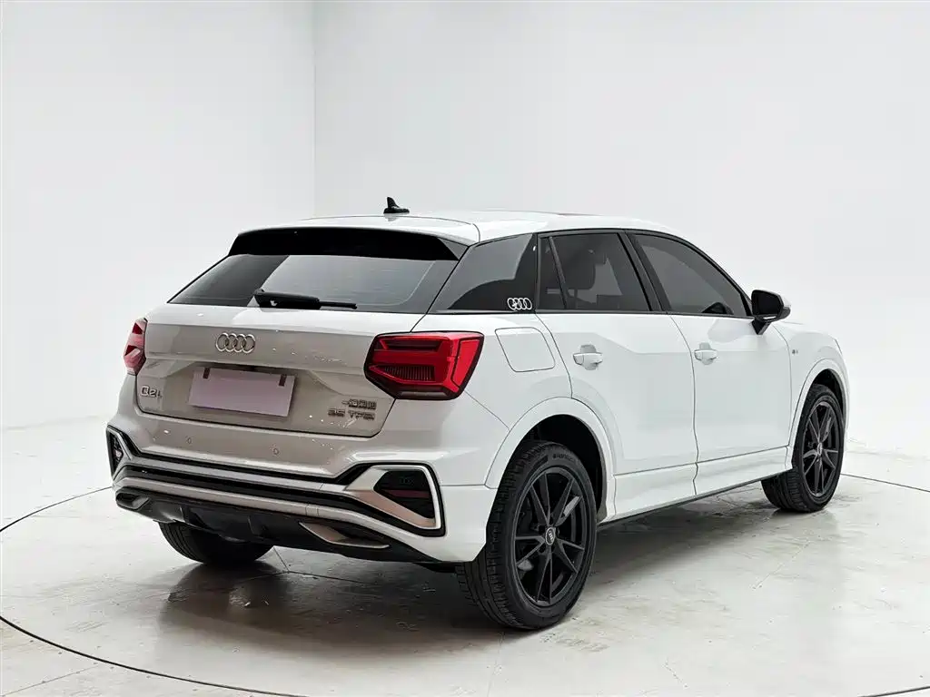 Audi Q2L 2022 35 TFSI Progressive Dynamic фото 6