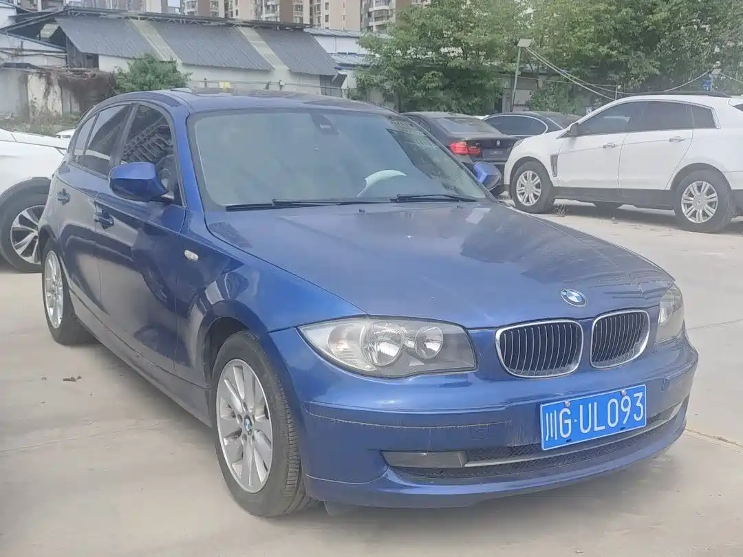 BMW 1 Series (Import) 2010 120i Sport Limited Edition фото 3