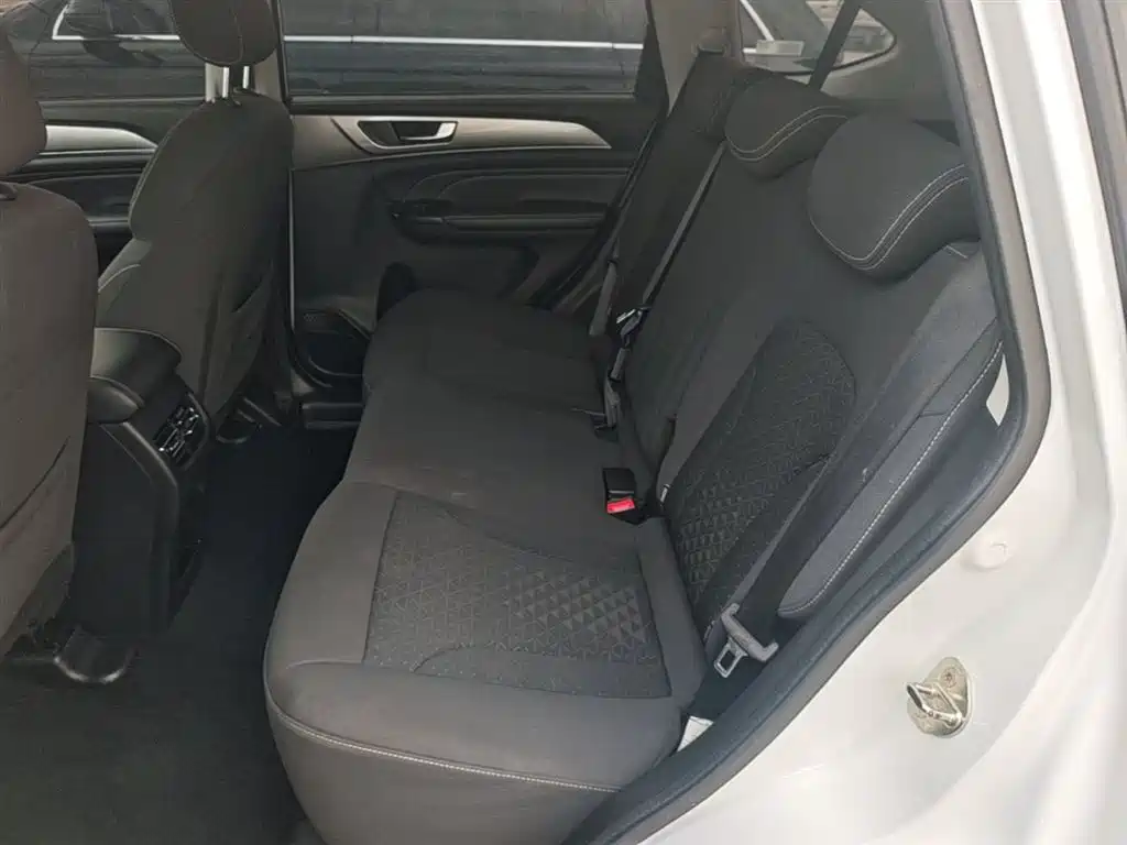 Haval M6 2021 PLUS 1.5T DCT Elite Smart Connect фото 17
