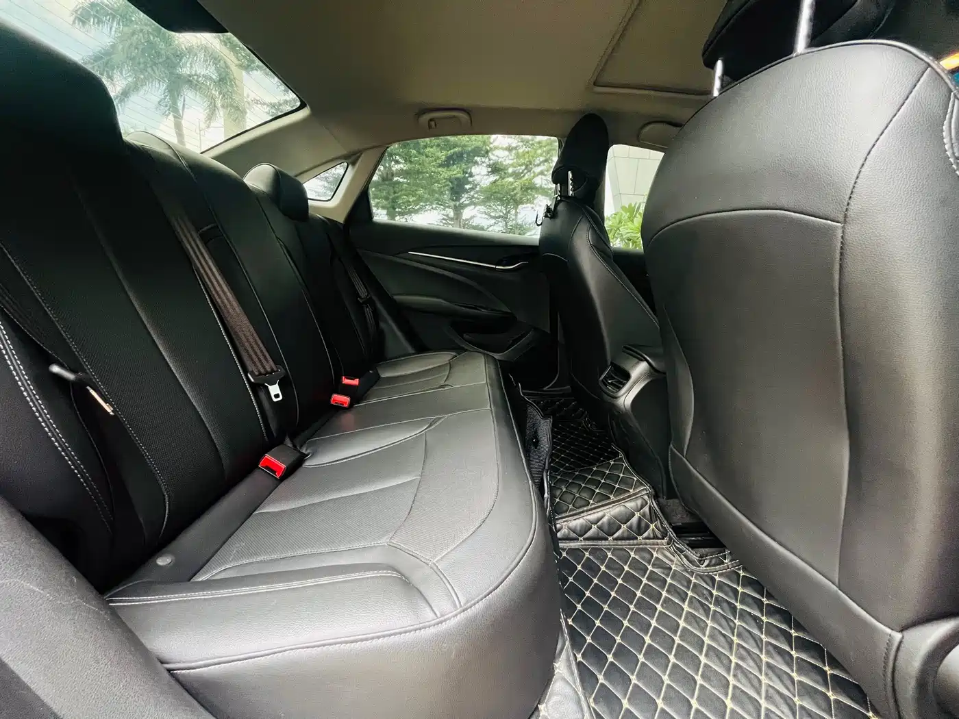 Фото 10 - Buick Excelle
