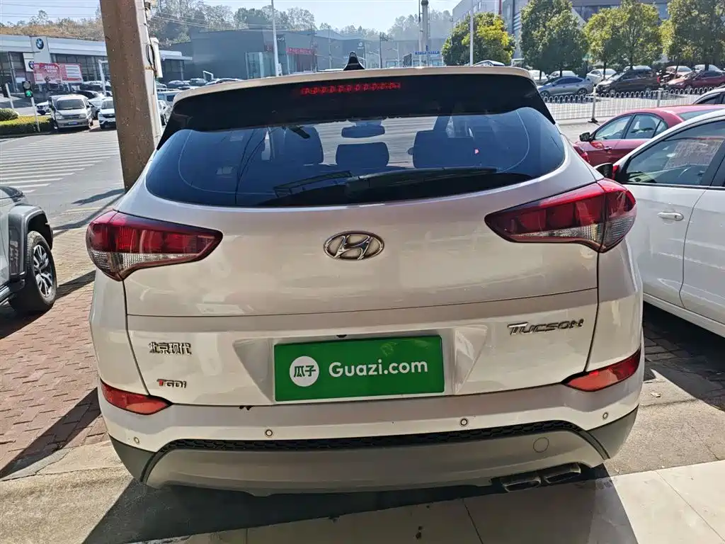 Hyundai Tucson 2018 1.6T DCT 2WD 15th Anniversary Special Edition фото 5