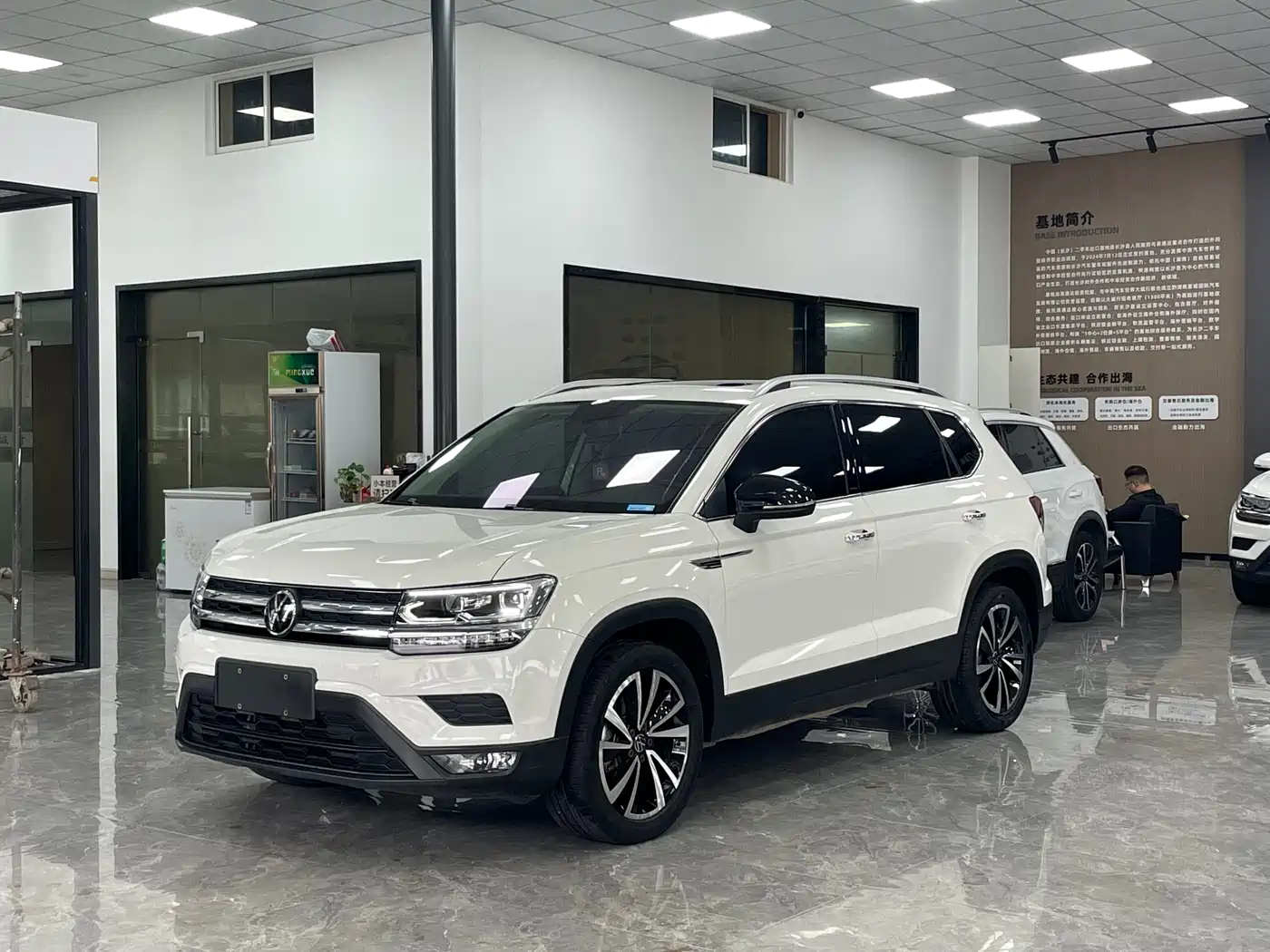 Volkswagen Tharu