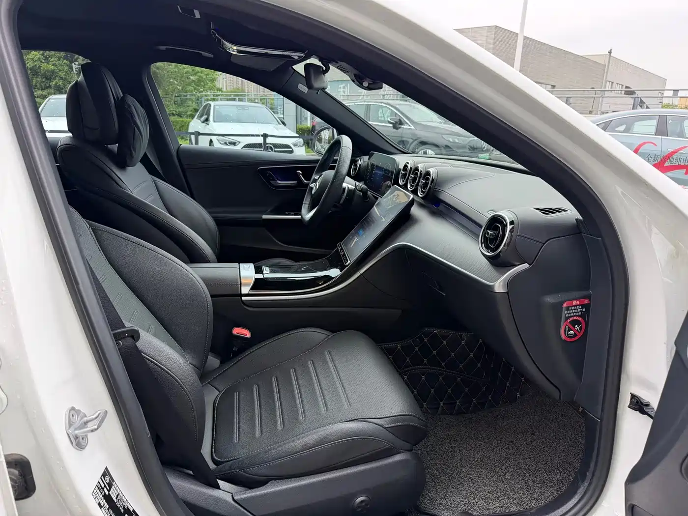 Mercedes-Benz C-Class 2023 C 200 L Sport фото 24