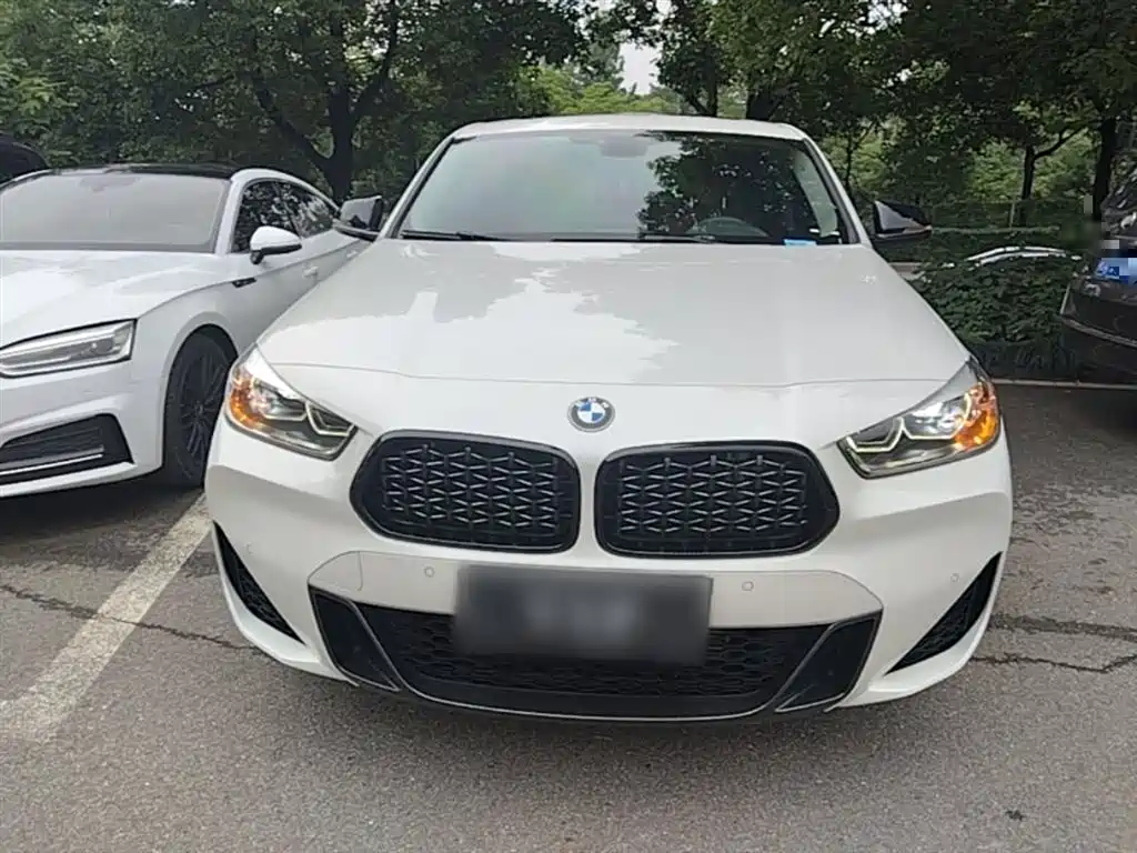 Фото 2 - BMW X2