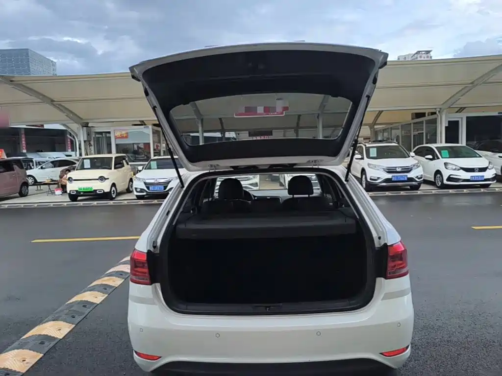 Volkswagen Lavida Tour 2019 2017 180TSI DSG Comfort Edition