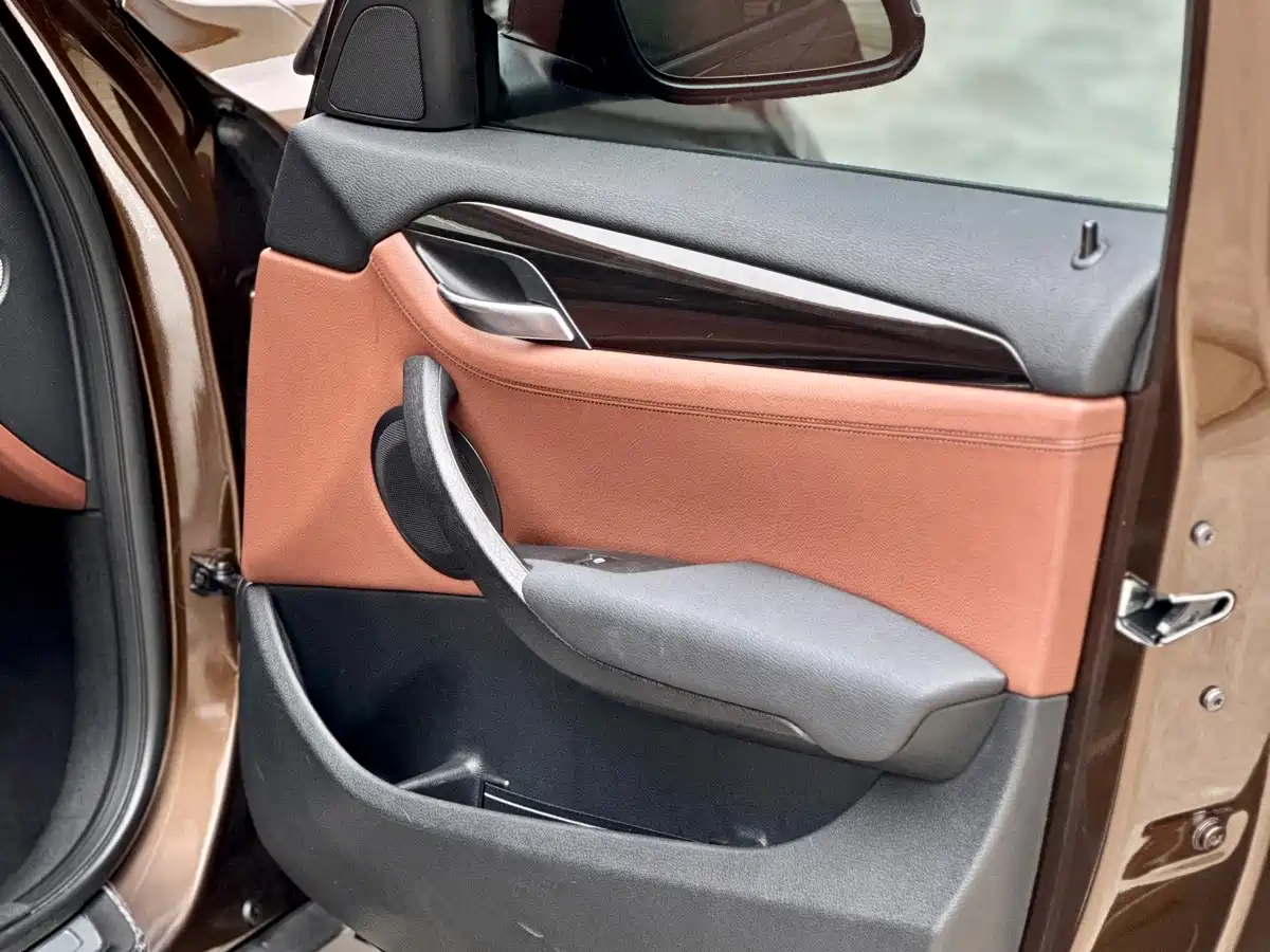 BMW X1 2013 2013 xDrive20i X Design Package