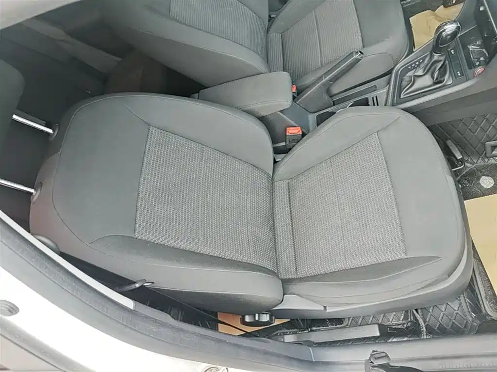 Volkswagen Lavida 2017 1.6L Automatic Trend Edition фото 25