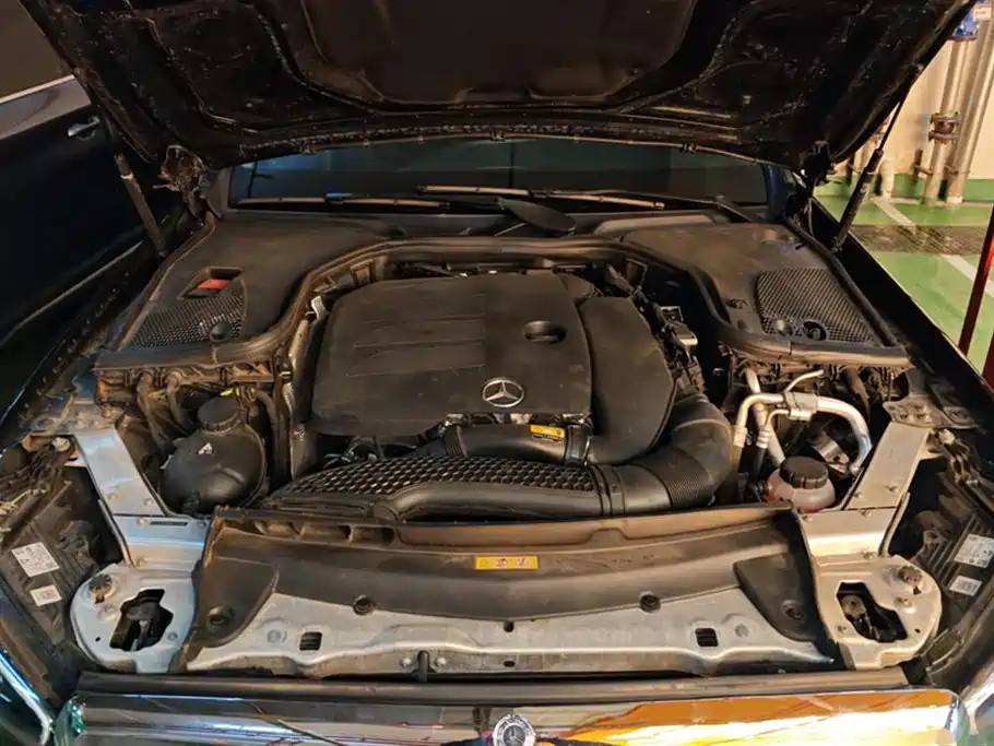 MERCEDES-BENZ E CLASS