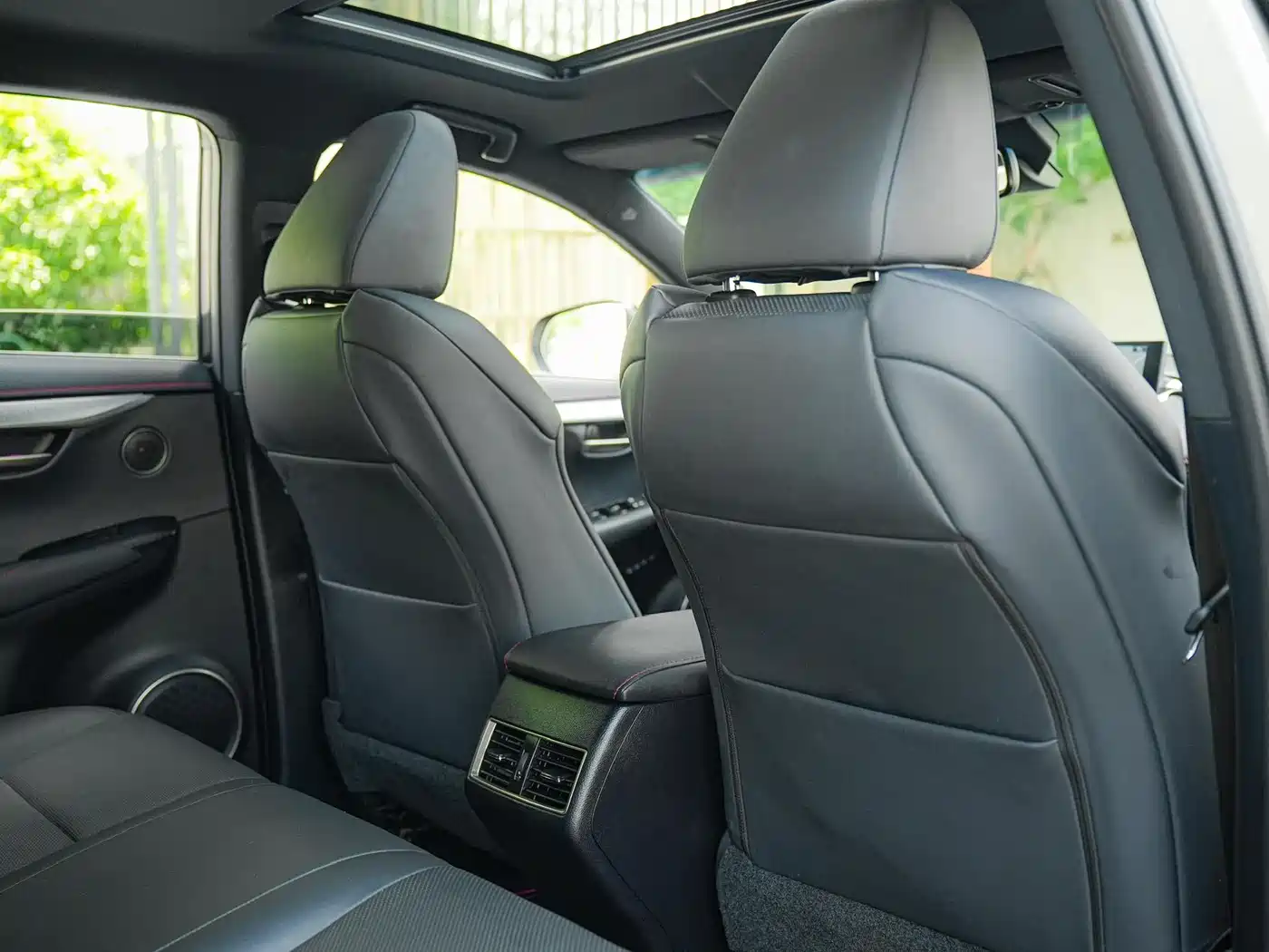 Lexus NX 2015 200t AWD F SPORT фото 14
