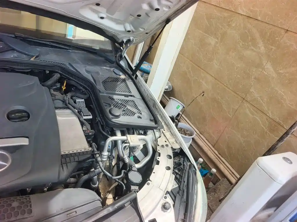 Mercedes-Benz C-Class 2015 Facelift C 200 L фото 24