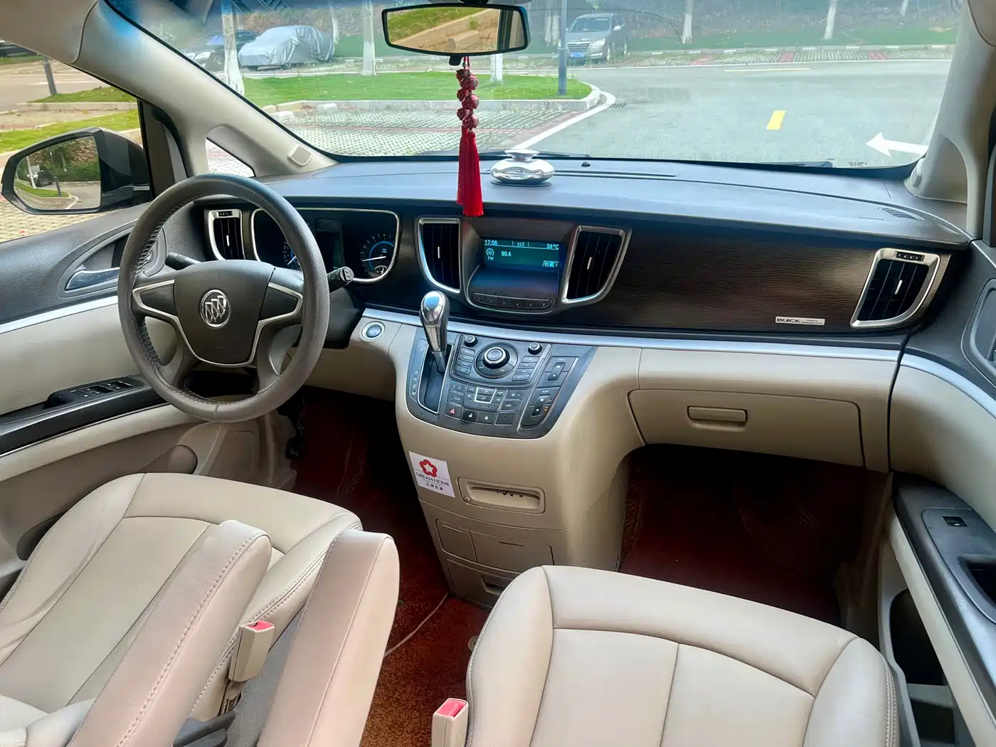 Фото 15 - Buick GL8