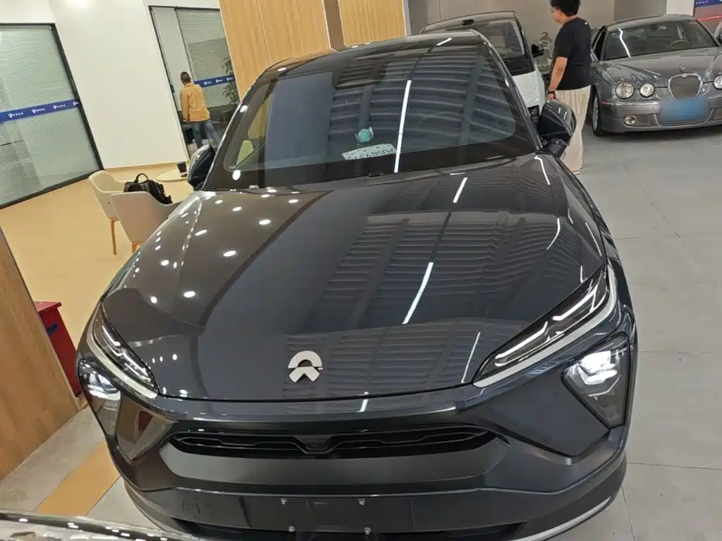 Фото 3 - NIO EC6