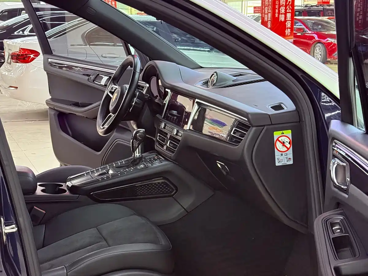 Porsche Macan 2018 Macan 2.0T фото 8
