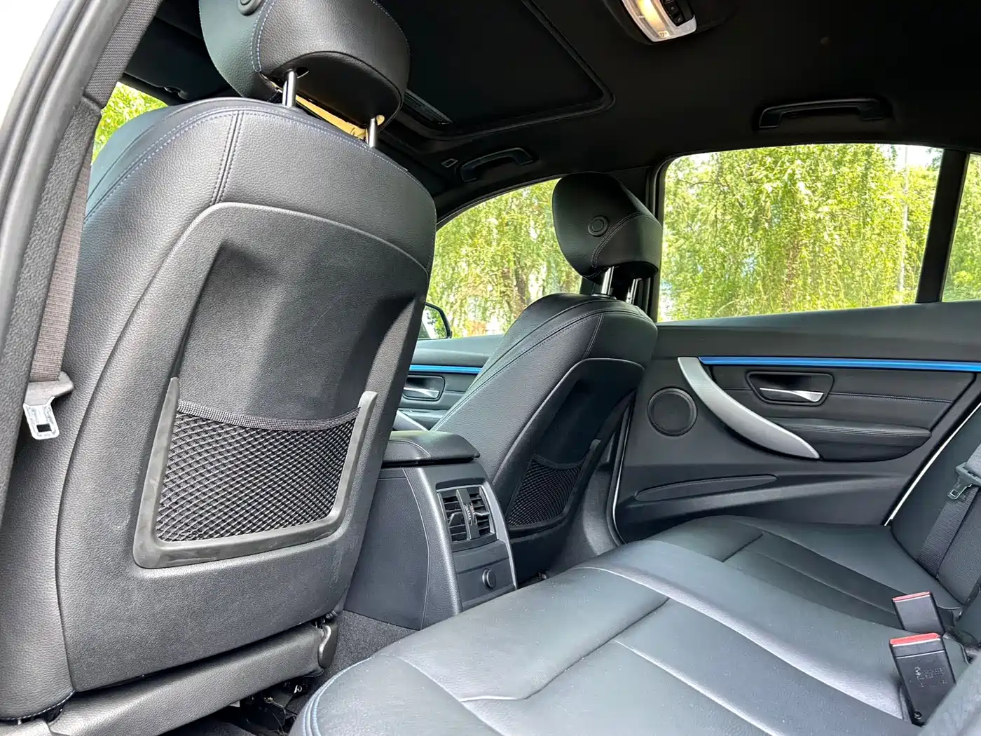 BMW 3 Series 2018 320i M Sport Package фото 9