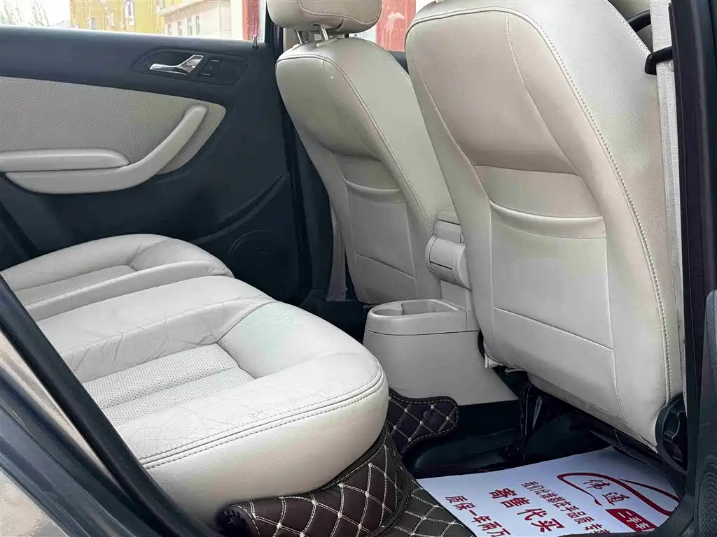 Volkswagen Lavida 2012 2011 1.6L Automatic Pinya Edition