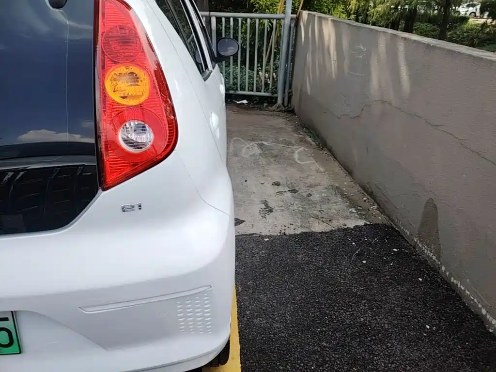 BYD e1 2020 2020 Smart Comfort
