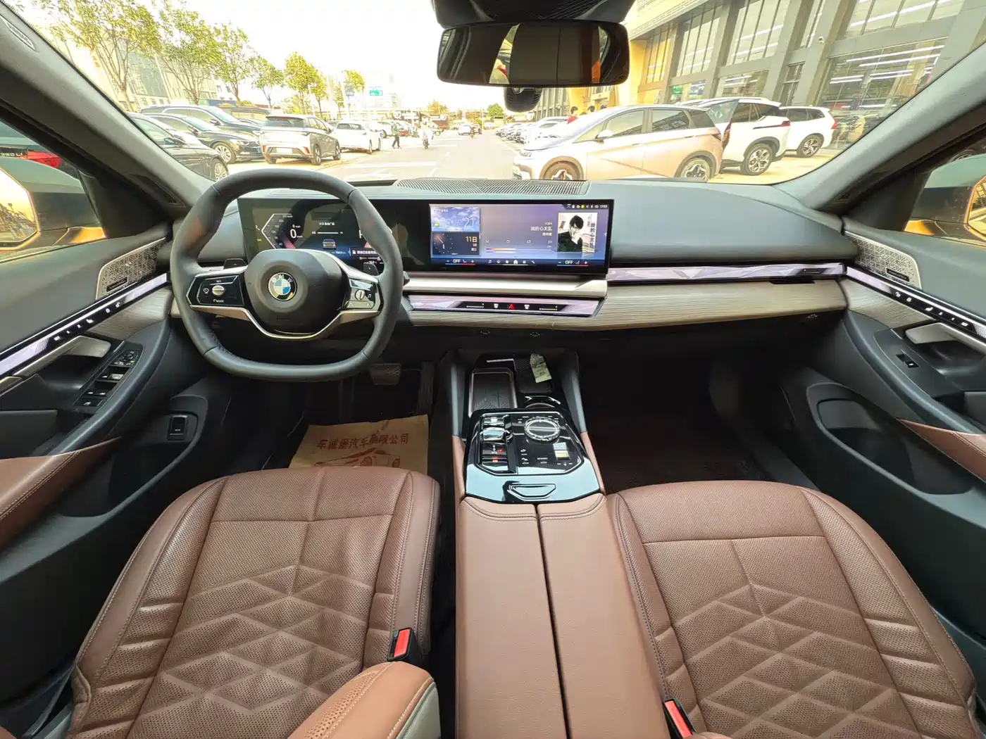 BMW 5 Series 2025 530Li Premium Luxury Package фото 6
