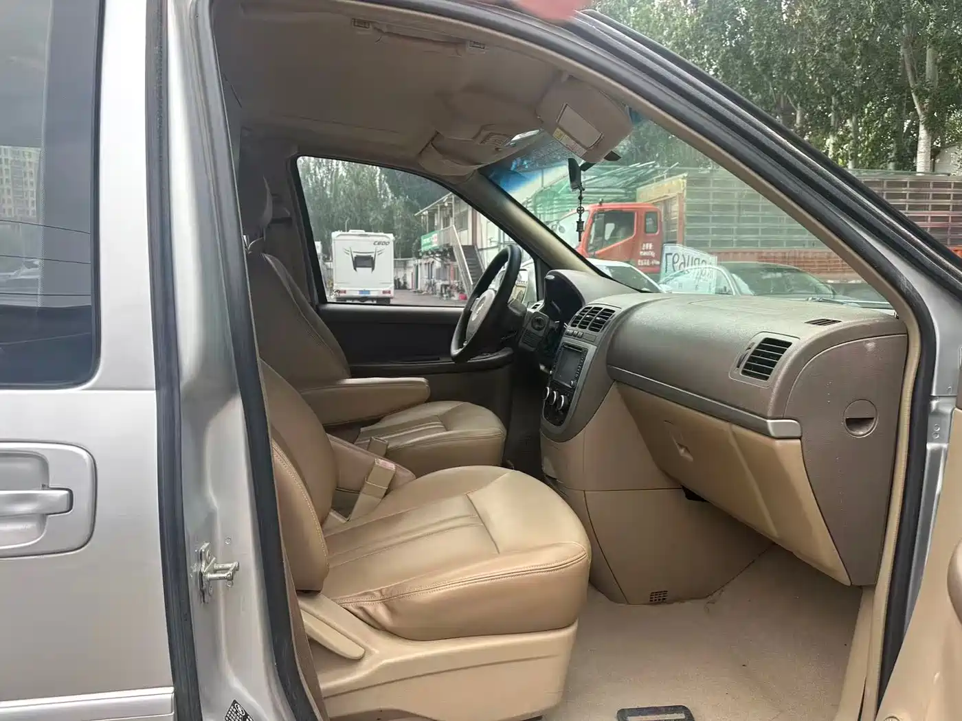 Buick GL8 2014 2.4L Classic Edition фото 13