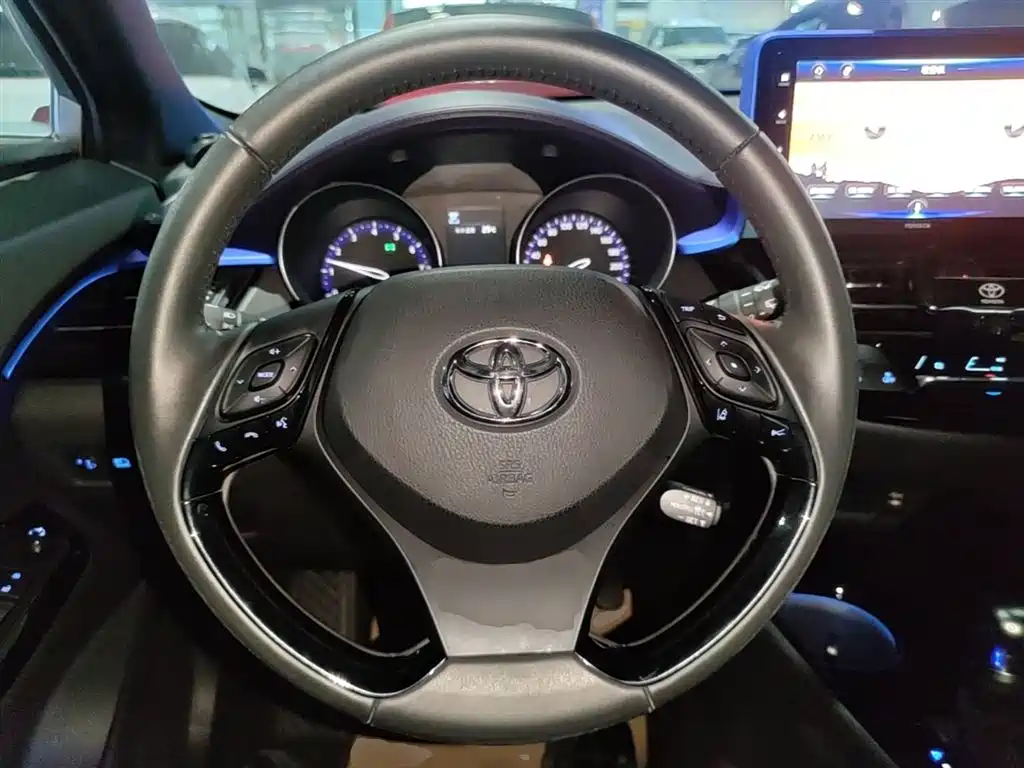 Toyota IZOA 2018 2.0L Speed Edition China VI фото 11