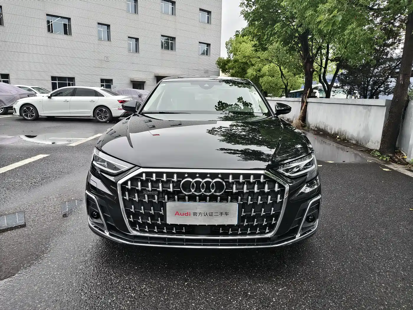 AUDI A8