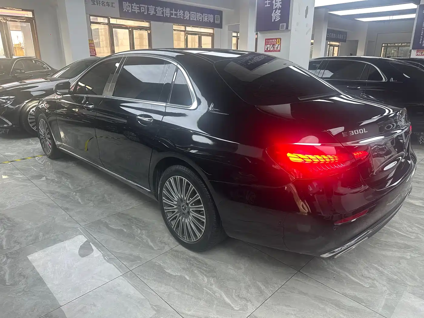 MERCEDES-BENZ E CLASS