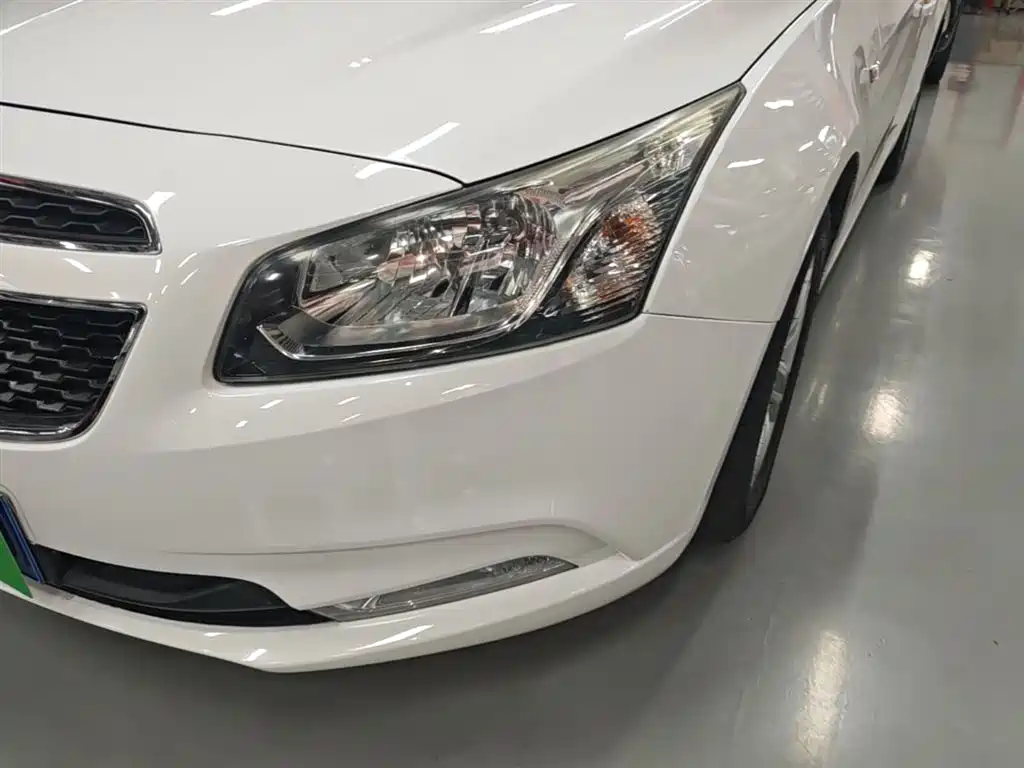 Chevrolet Cruze 2015 1.5L Classic SE AT фото 24