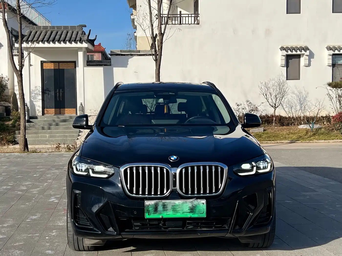 BMW IX3