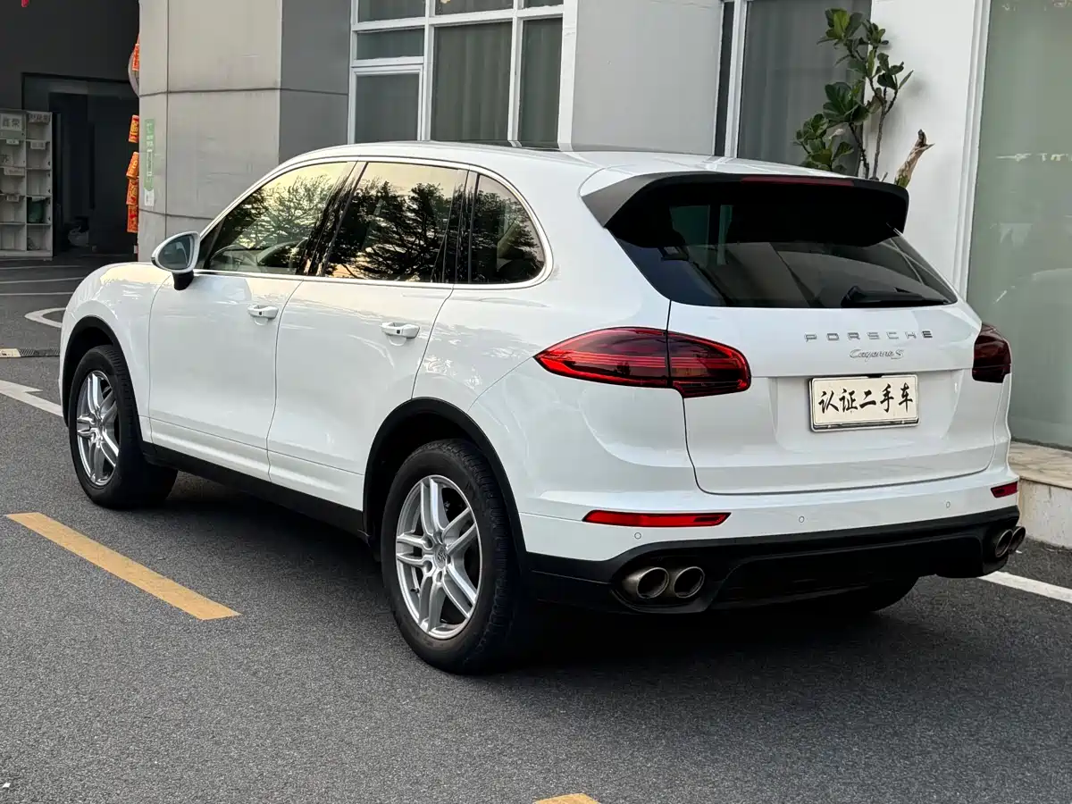 Porsche Cayenne 2016 Cayenne S 3.6T фото 22