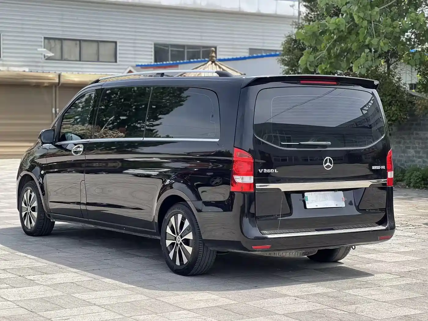 Mercedes-Benz Vito 2023 2.0T Elite 9-Seater фото 10