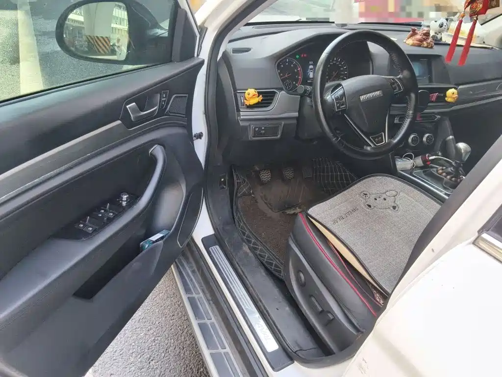 Photo 12 - Haval H6