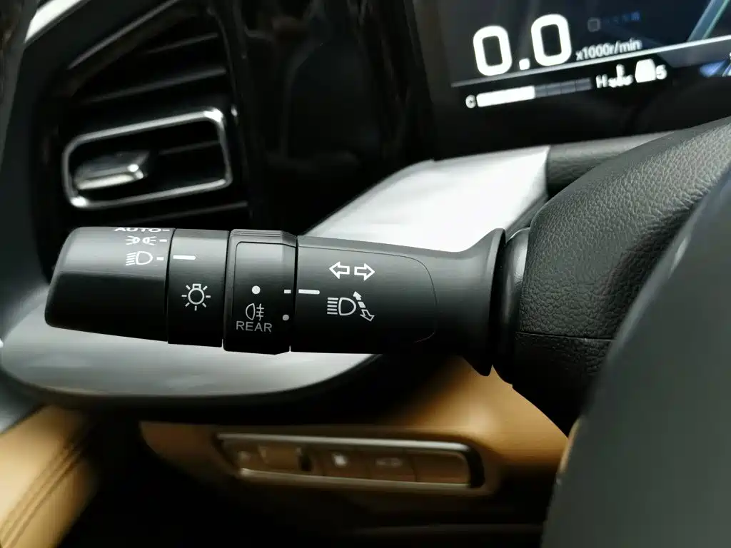 GAC Trumpchi GS8 2026 2024 Navigator Series 2.0TGDI 2WD Luxury Smart Connect Edition