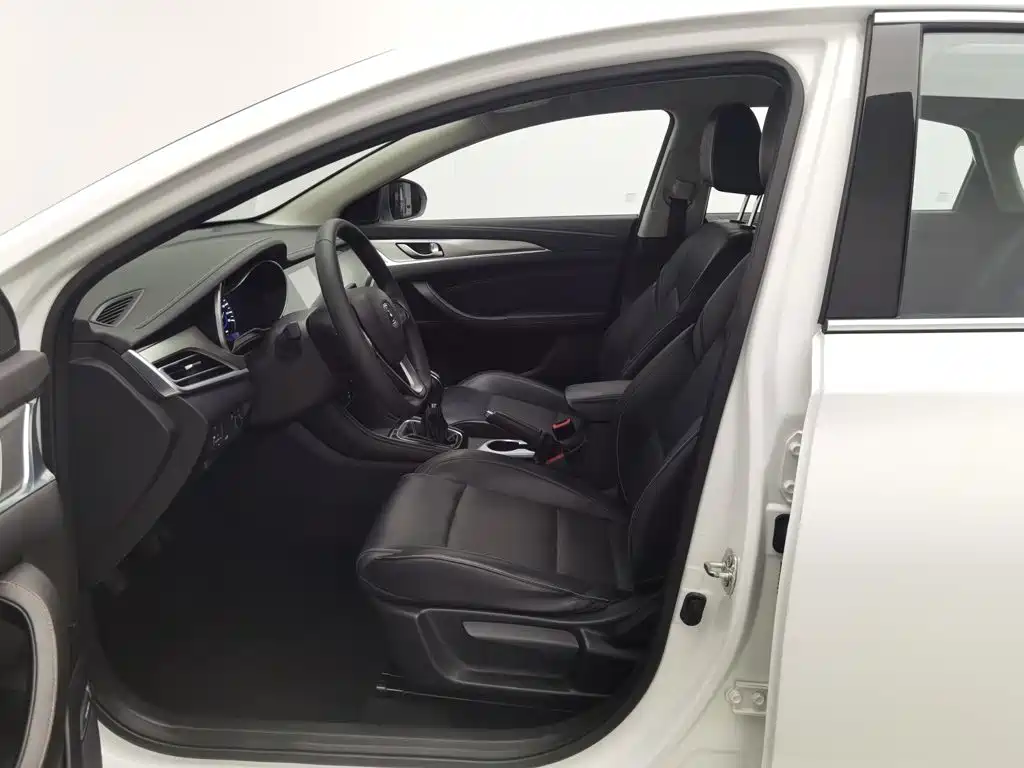 Photo 10 - Changan Eado