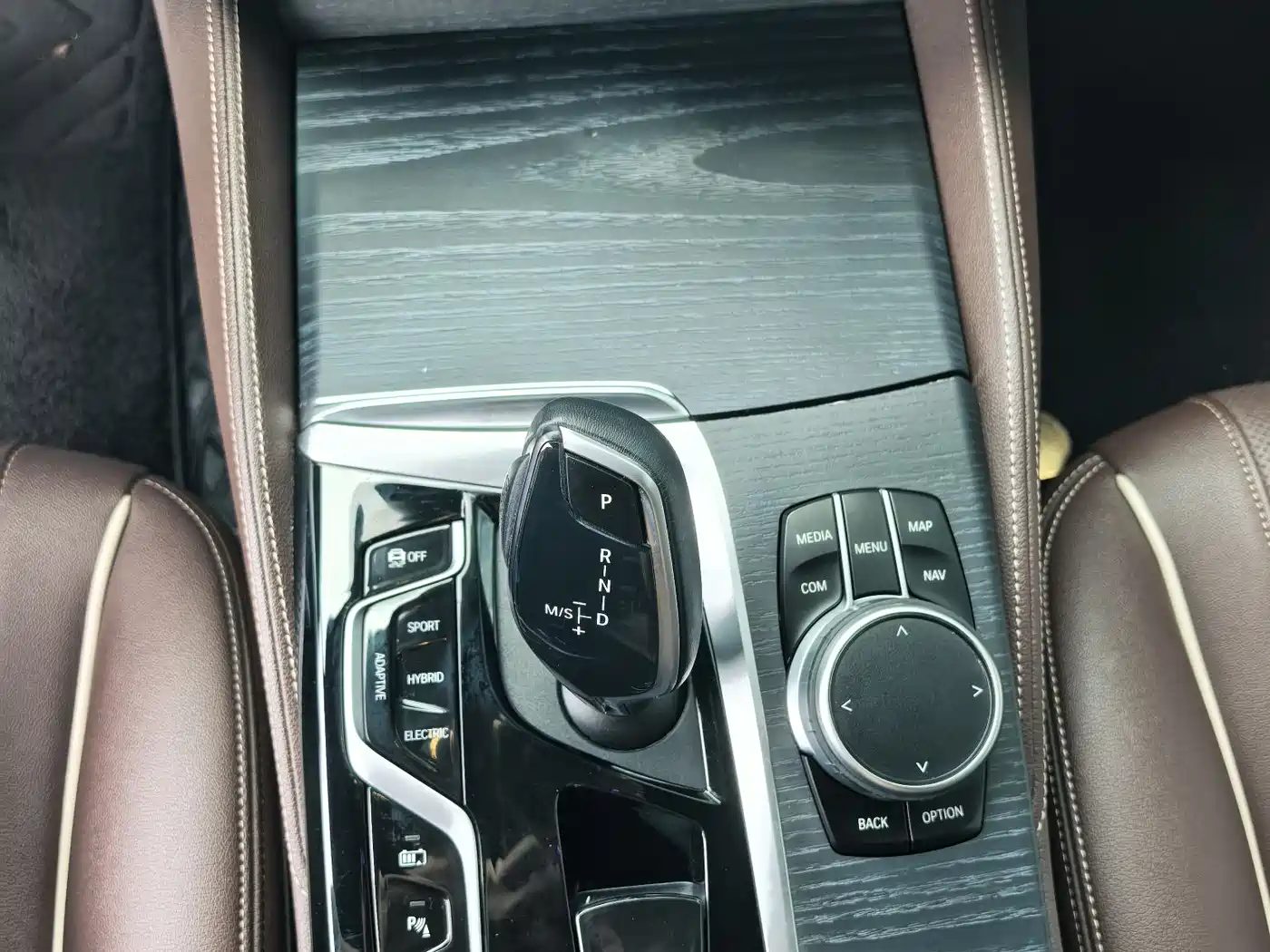 BMW 5 Series New Energy 2021 535Le M Sport Package фото 6
