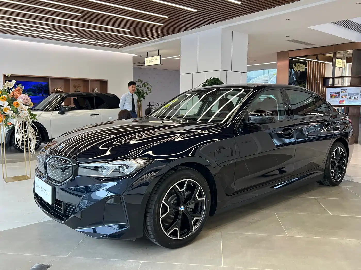BMW i3 2026 eDrive 40 L