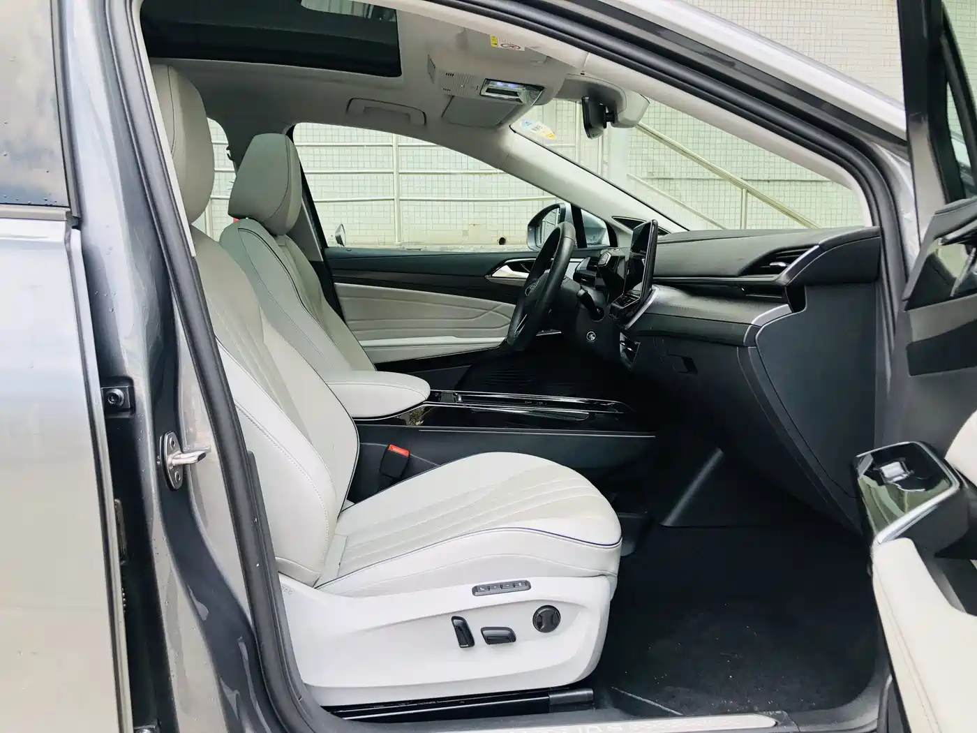 Volkswagen ID.6 X 2024 2023 Upgraded Powerful AWD Edition
