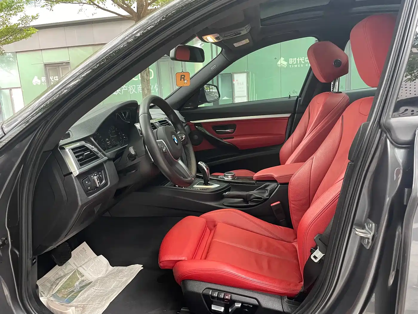 BMW 3 Series GT 2019 330i xDrive M Sport Black Night Edition фото 5
