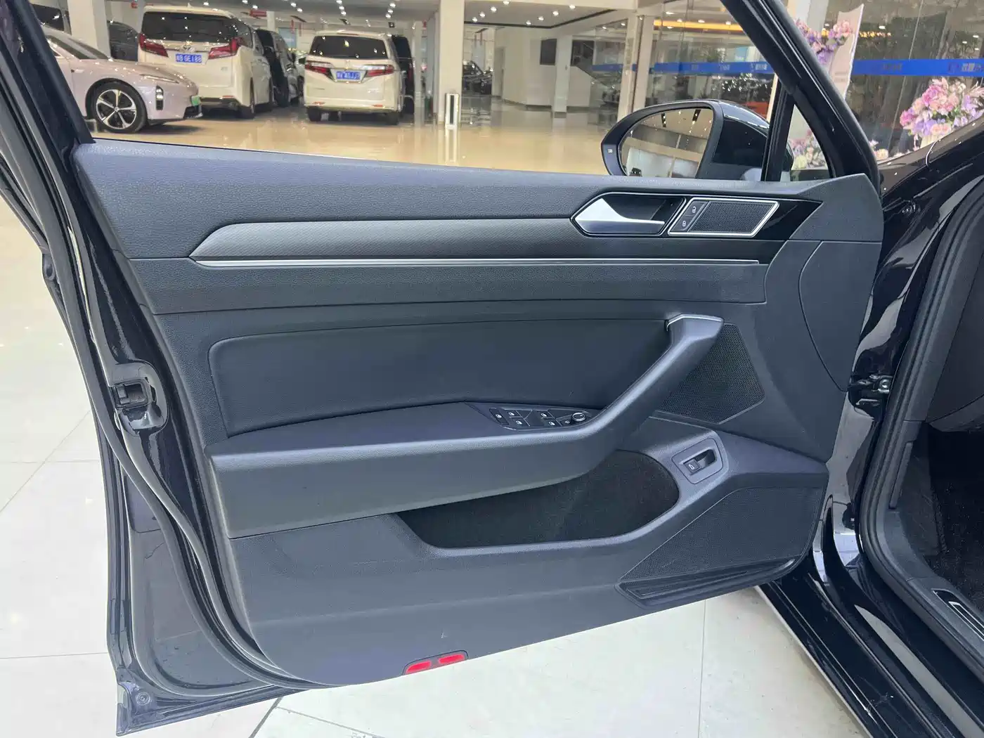Volkswagen Magotan 2020 330TSI DSG Leading фото 12