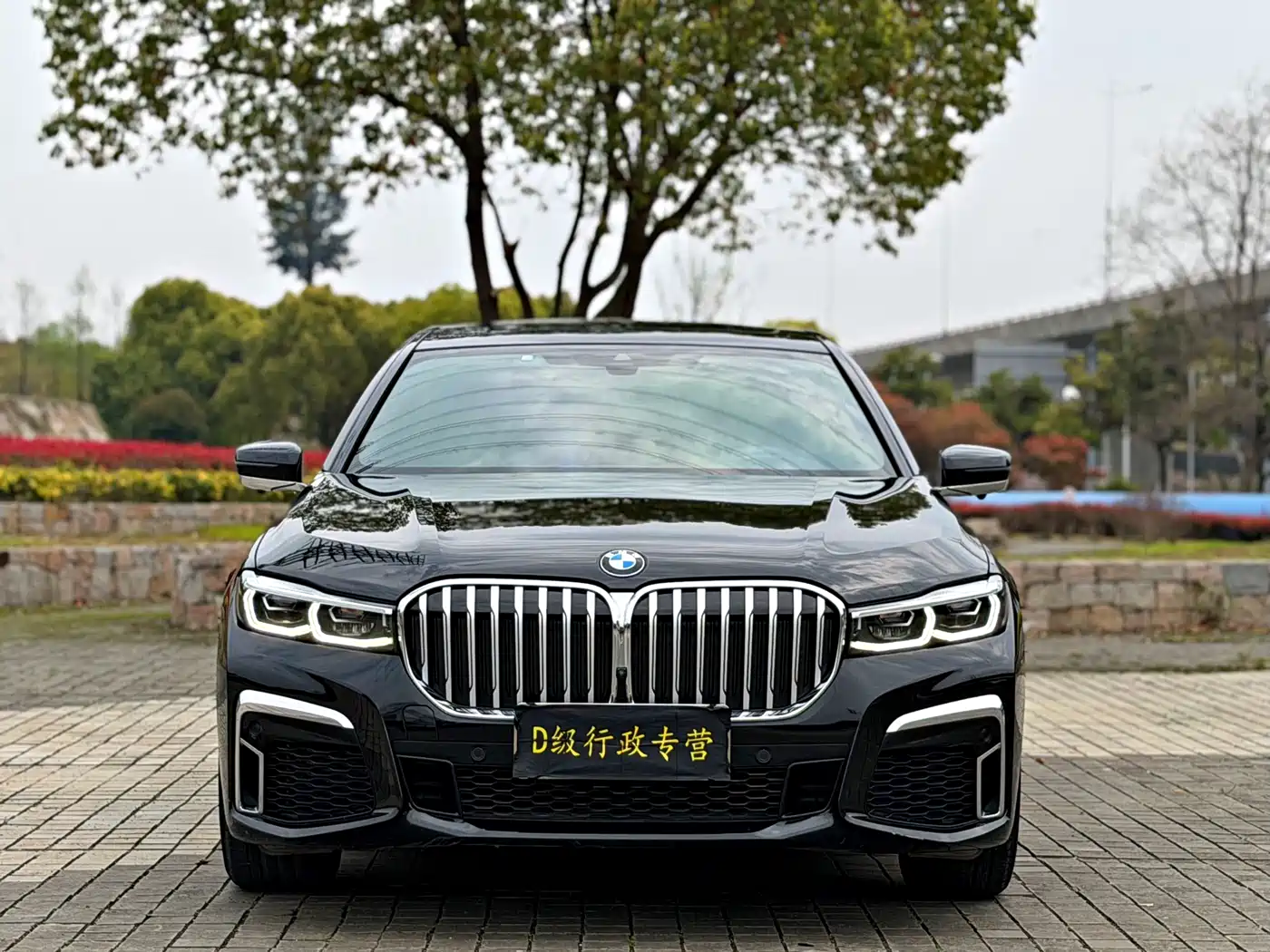 BMW 7 SERIES