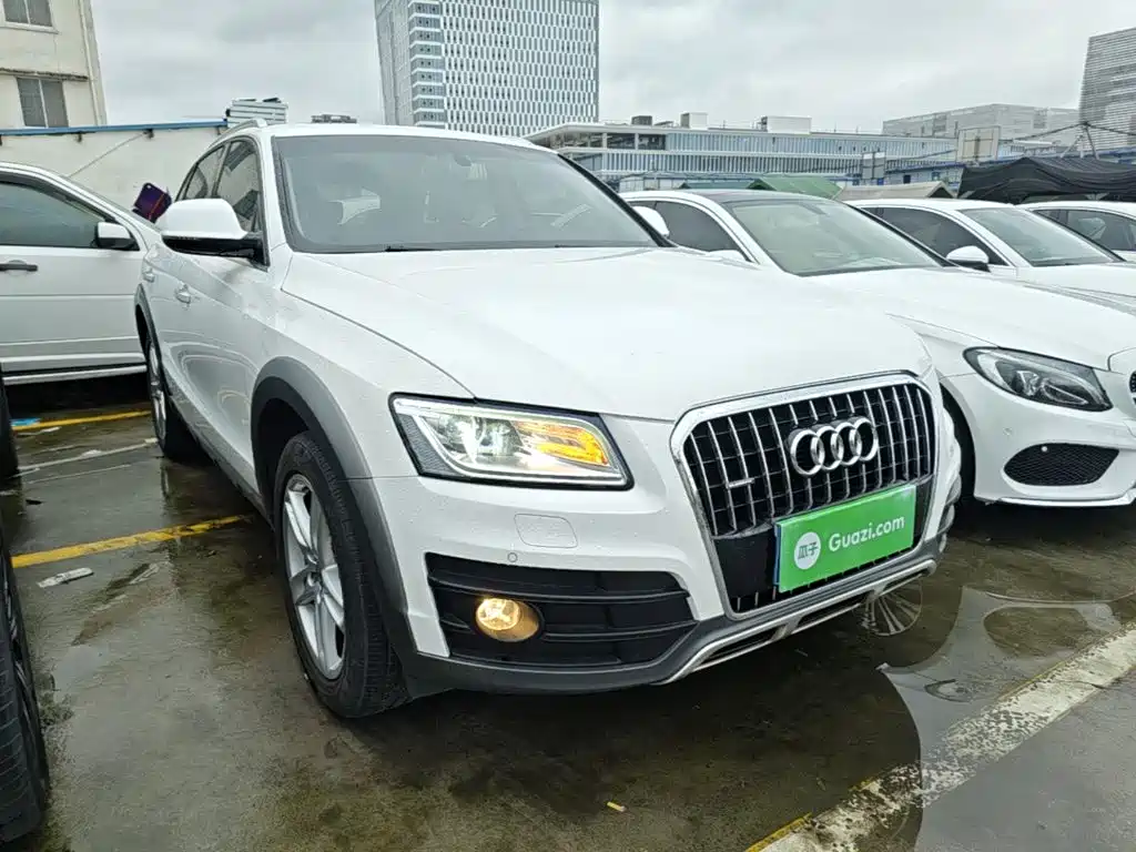 Audi Q5 2018 2017 Plus 40 TFSI Technology