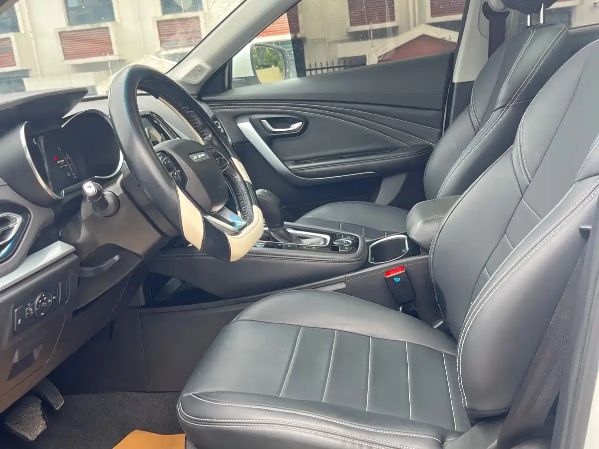 Jetour X70 2019 2018 1.5T Automatic Joy Edition