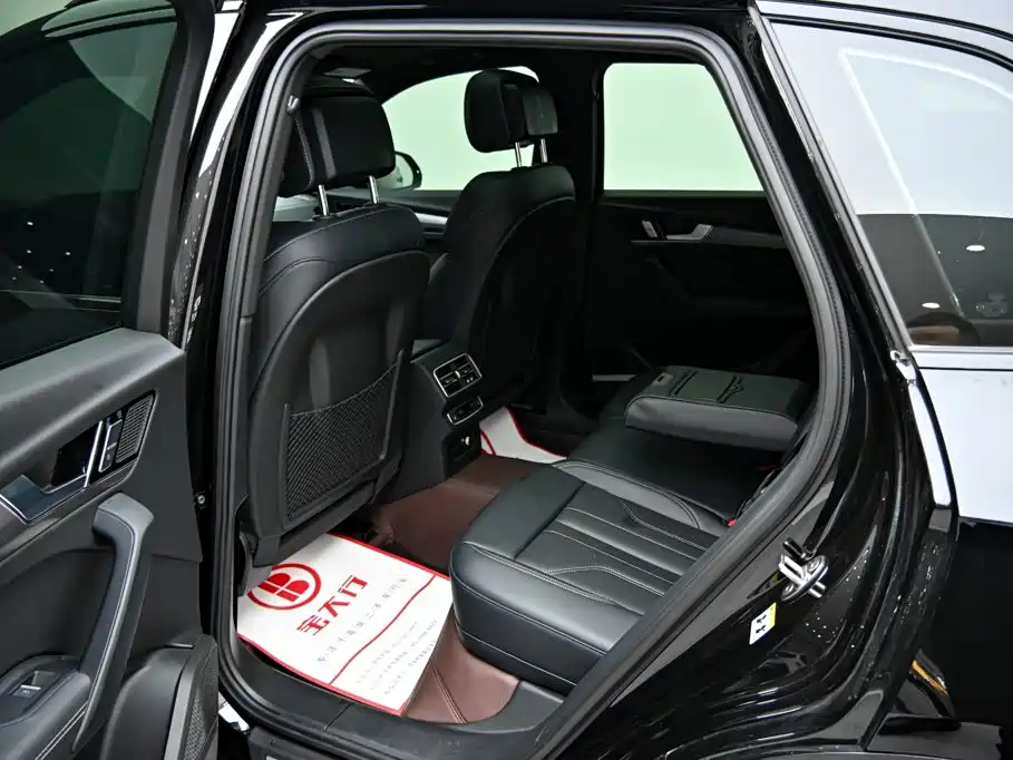 Audi Q5L 2026 2025 Model Year Facelift 45th Anniversary Edition 45 TFSI Luxury Dynamic