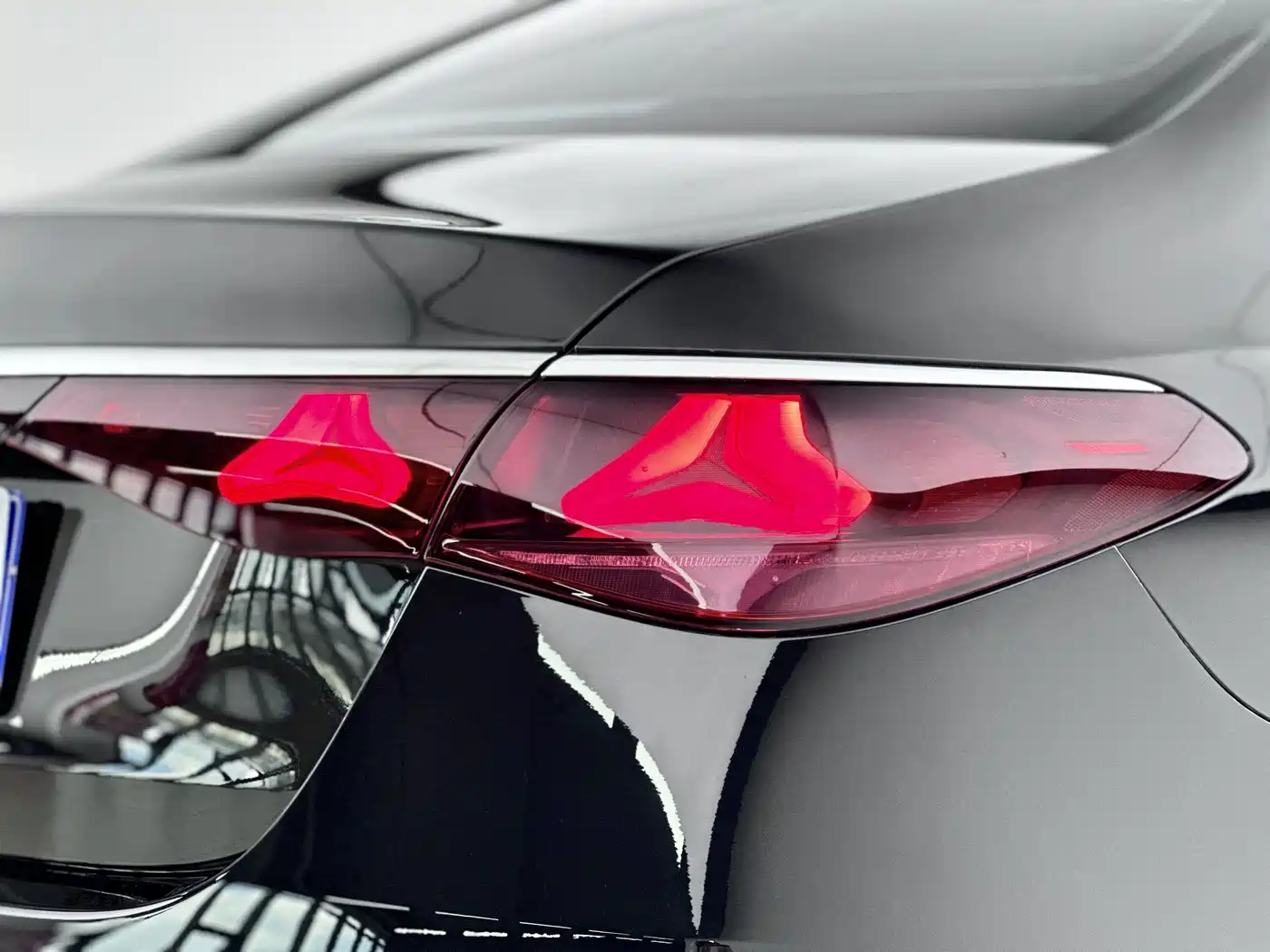 Mercedes-Benz E-Class, миниатюра 15