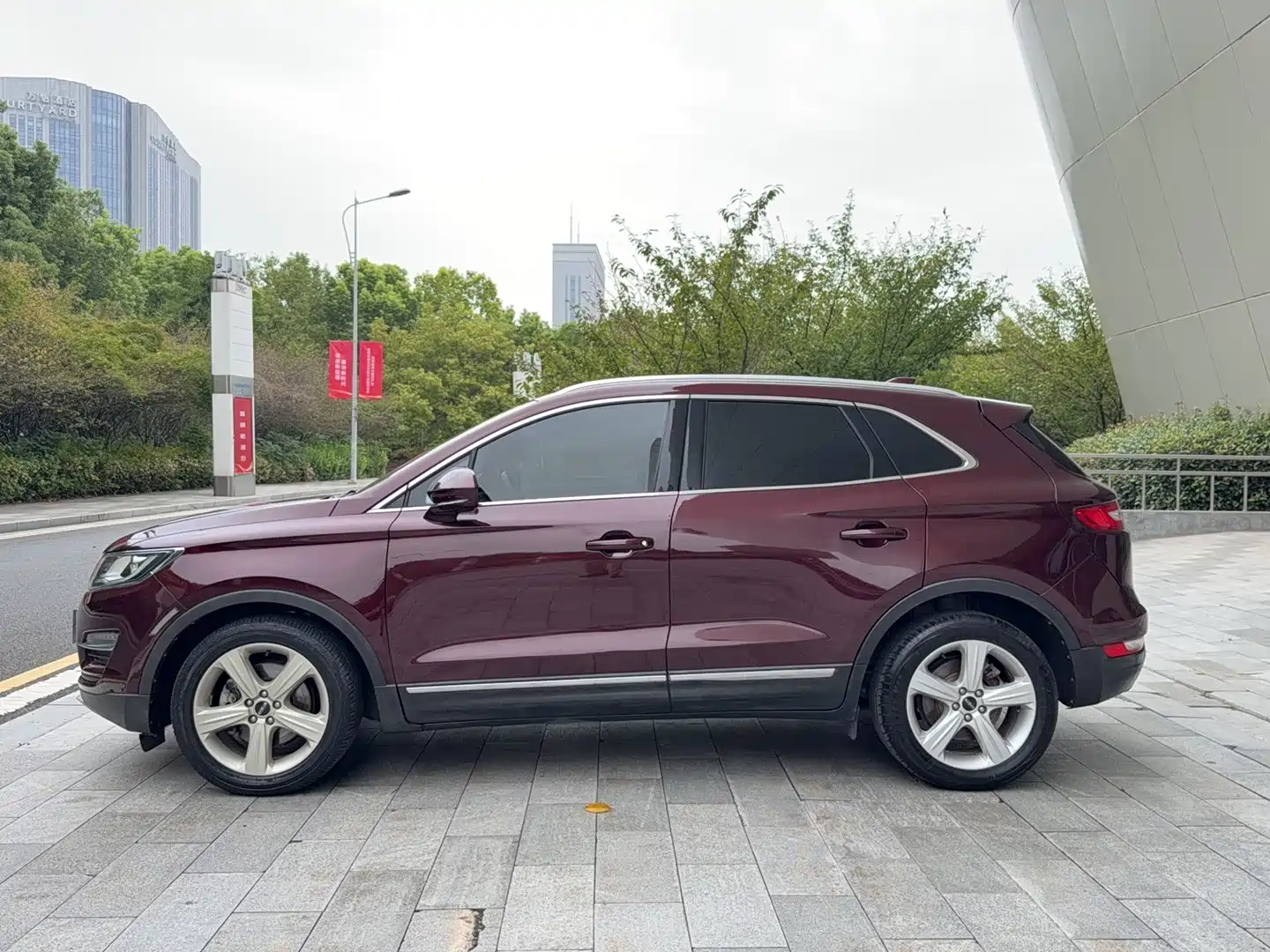 Фото 5 - Lincoln MKC