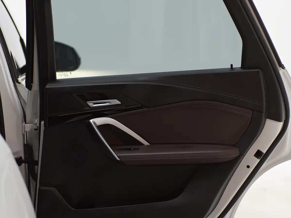 BMW X1 2023 sDrive20Li X Design Package фото 26