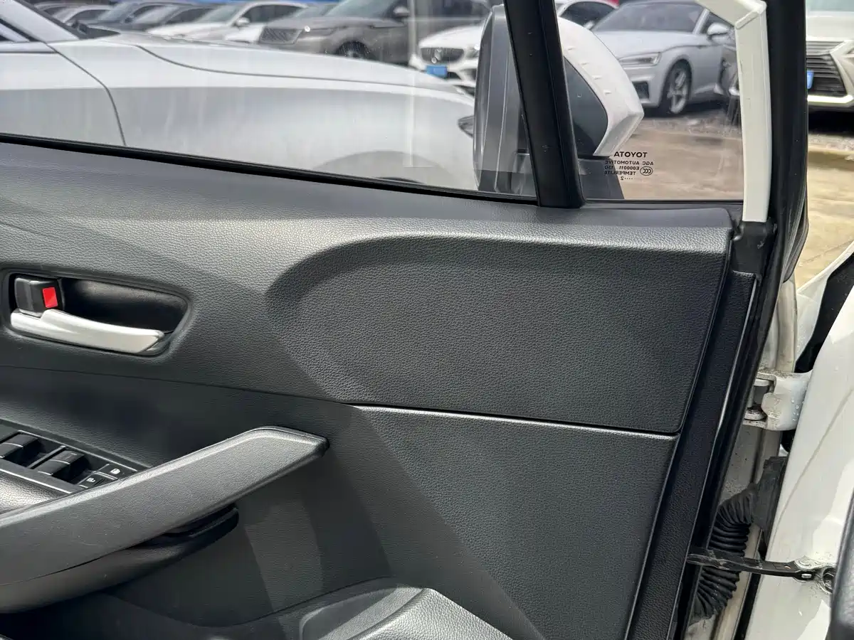 Toyota Corolla 2022 TNGA 1.5L CVT Pioneer Edition фото 8
