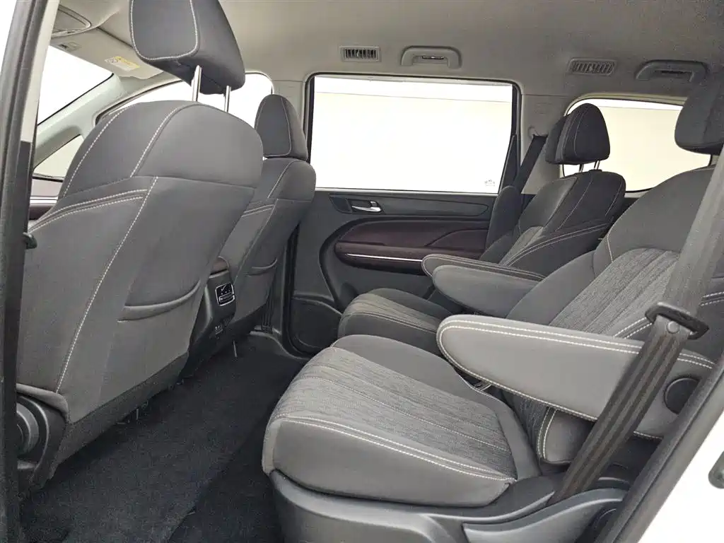 GAC Trumpchi Trumpchi M6 2023 PRO 270T DCT Elite Edition фото 9