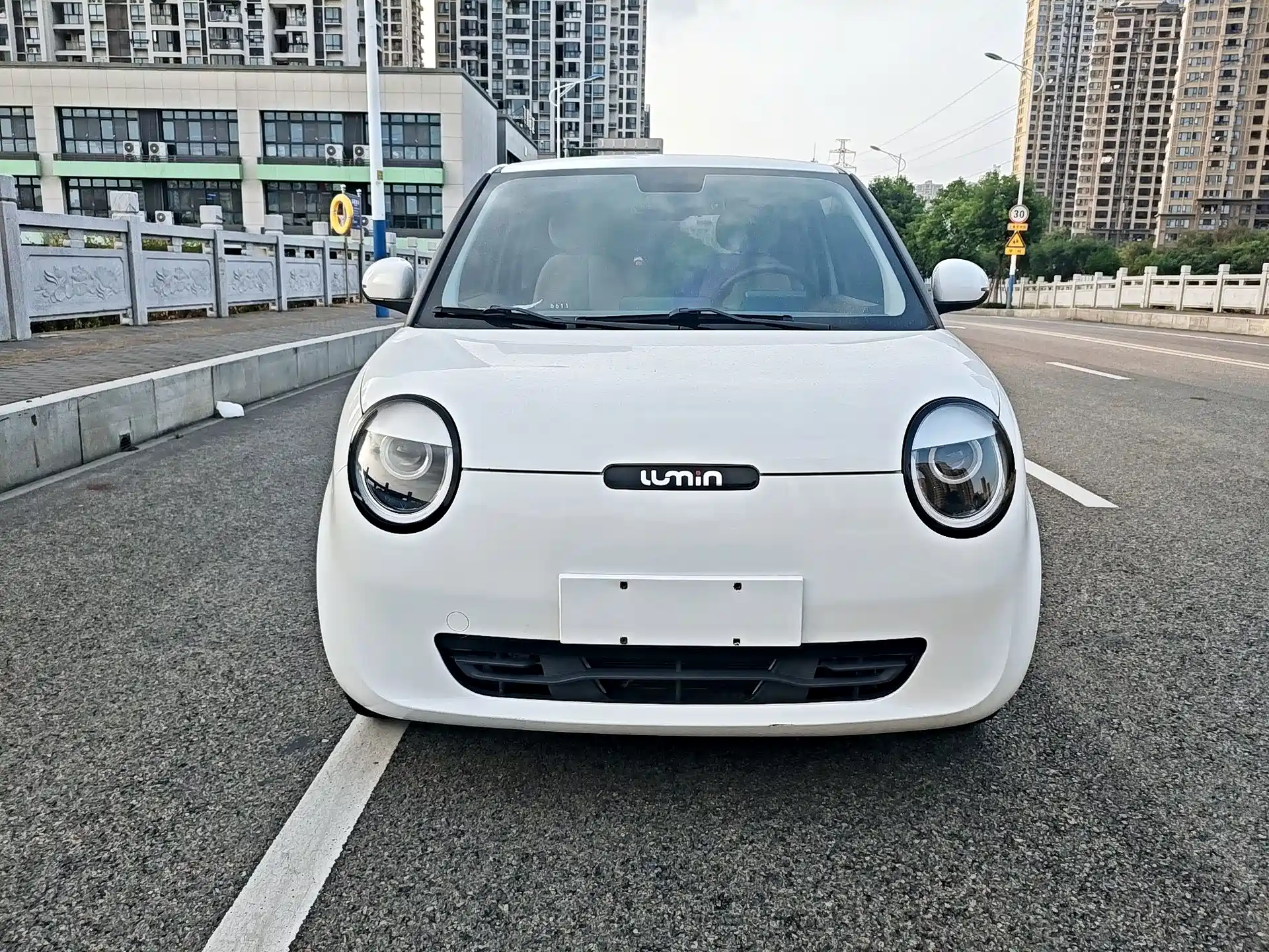 Фото 2 - Changan Lumin